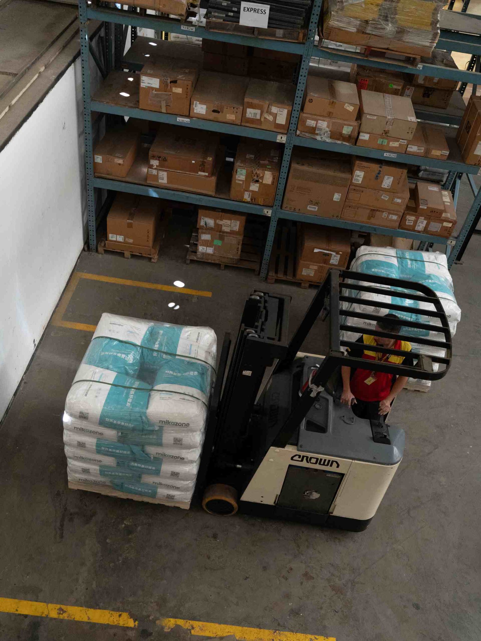 Warehouse and logistics