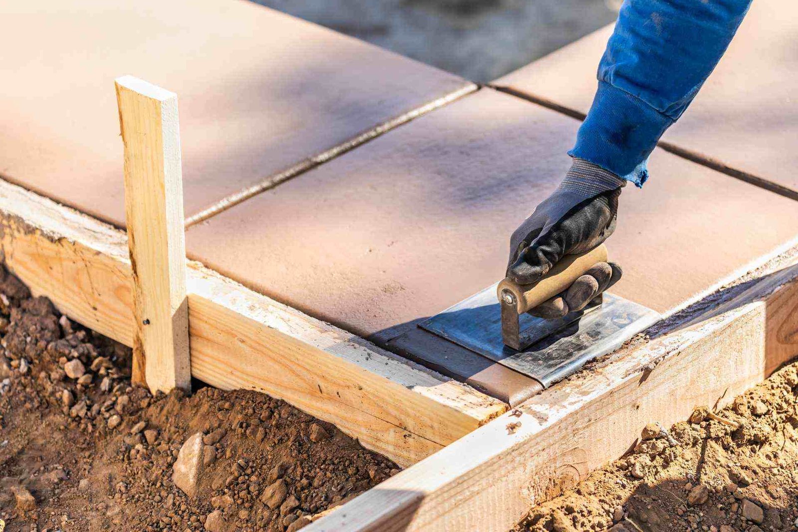 Foam and liquid — defoamer for dense grout surface