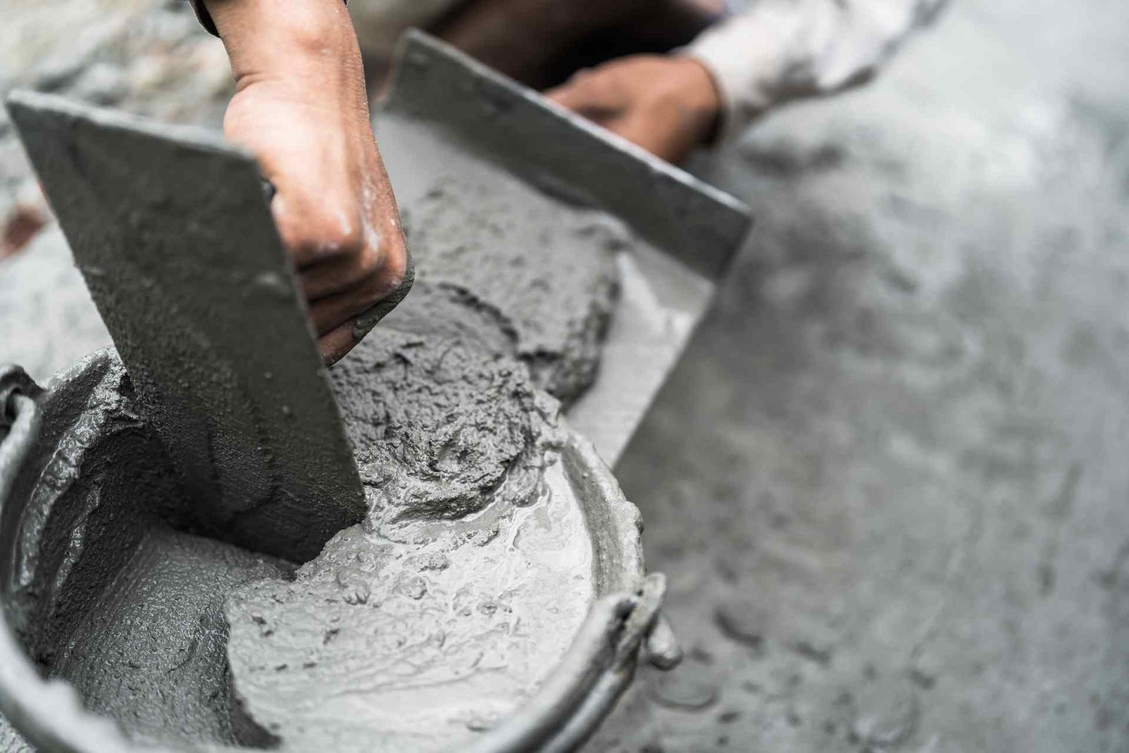 Higher-body grout — anti-sag and cohesion